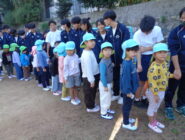 中学生と避難訓練